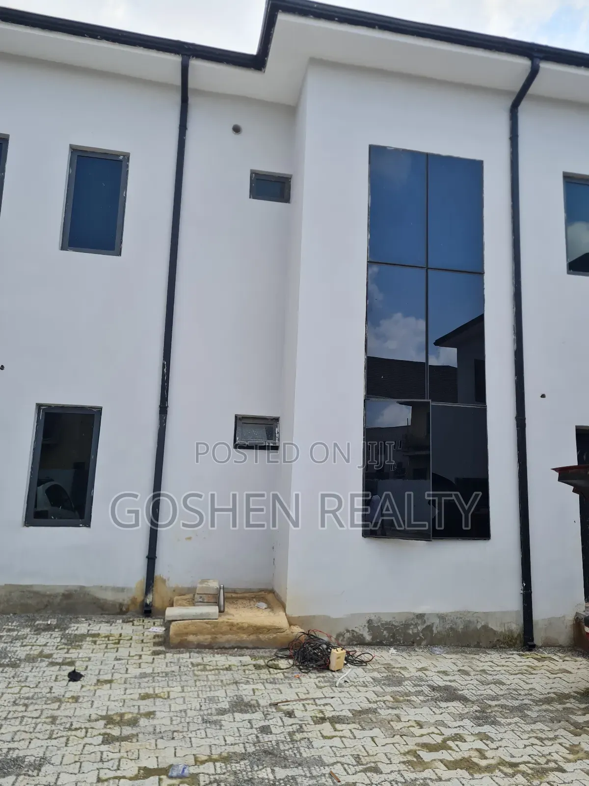 Furnished 2bdrm Block of Flats in Kubwa Fo1 Main for sale