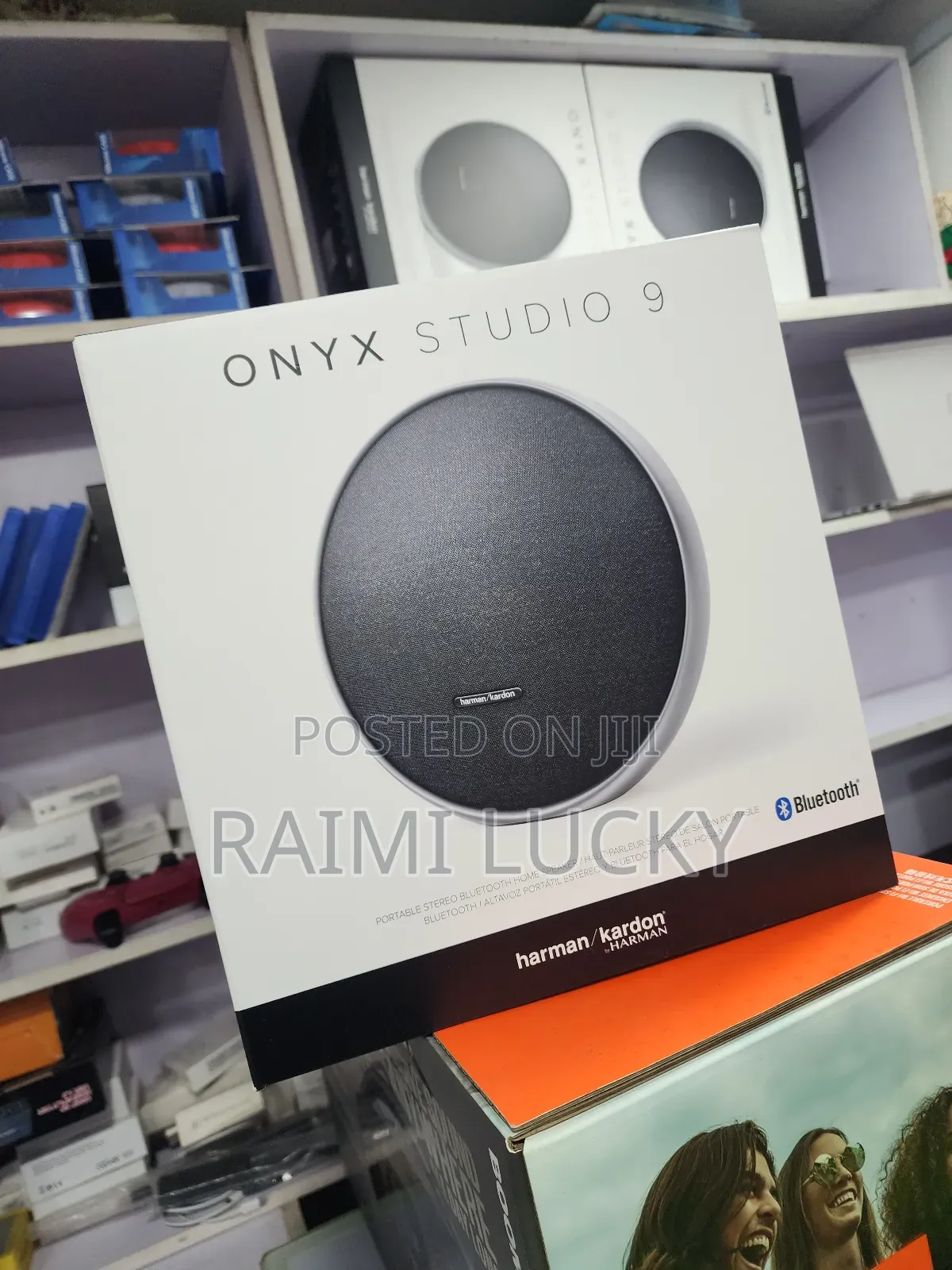 Onyx Studio 9