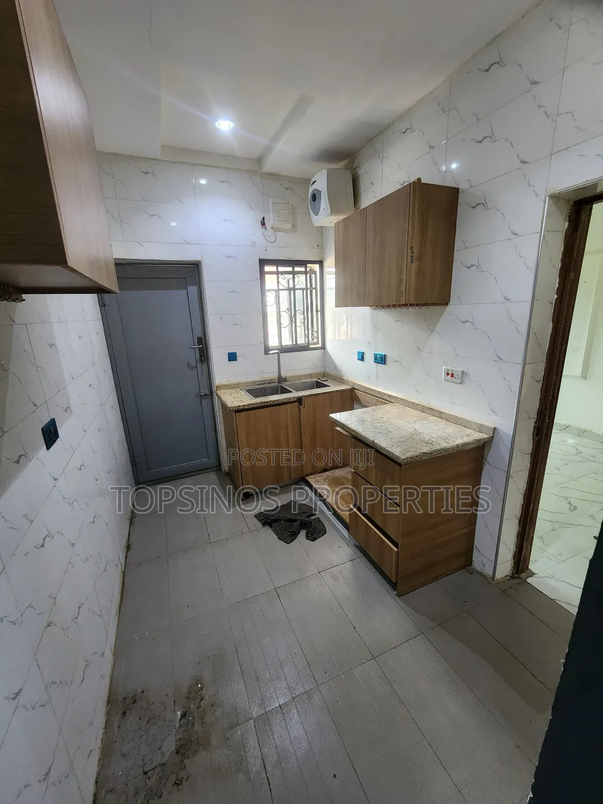 2bdrm Block of Flats in Dawaki for rent