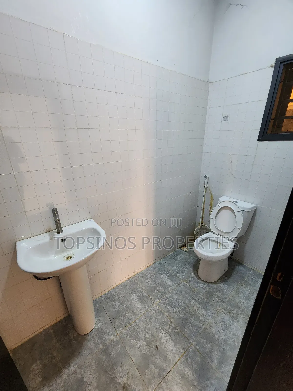 1bdrm Block of Flats in Dawaki for rent