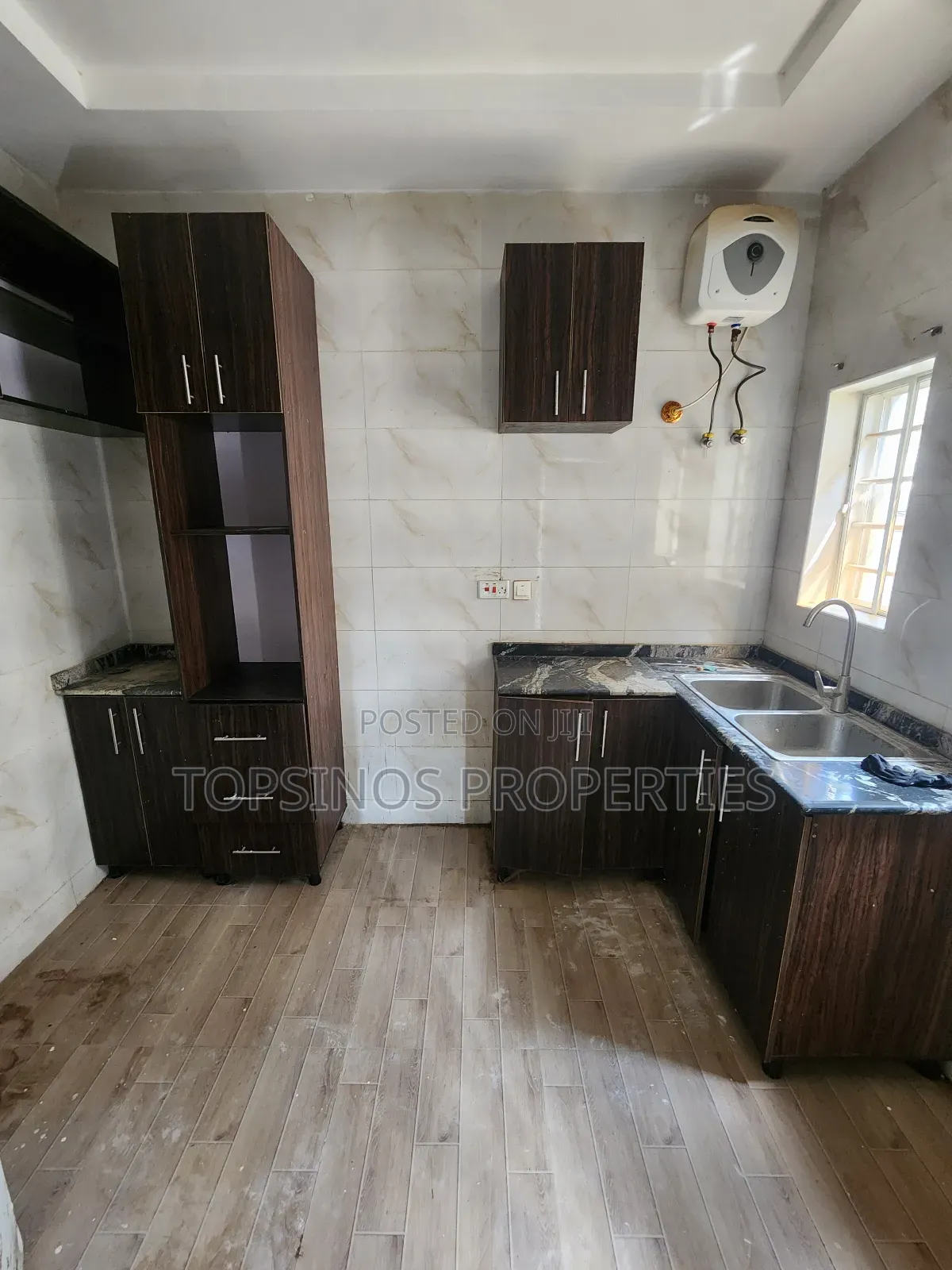2bdrm Block of Flats in Dawaki for rent