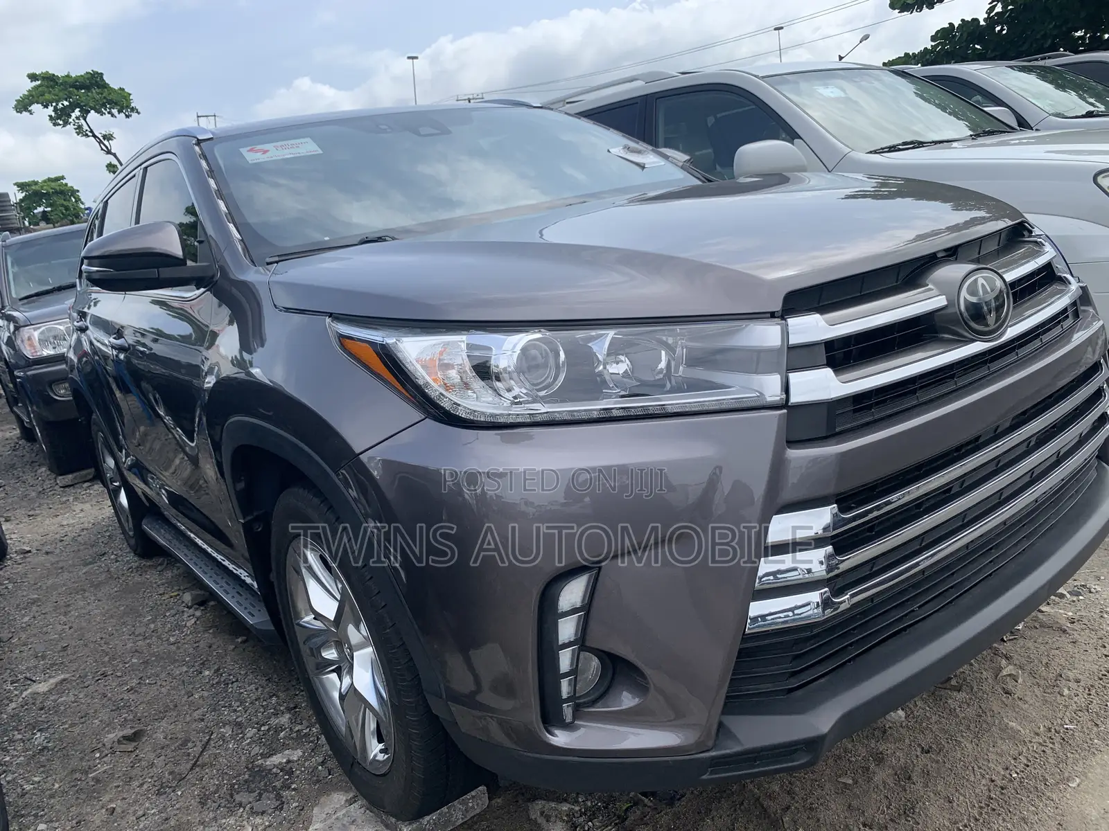 Toyota Highlander Limited Platinum 4x4 V6 (3.5L 6cyl 8A) 2017 Gray