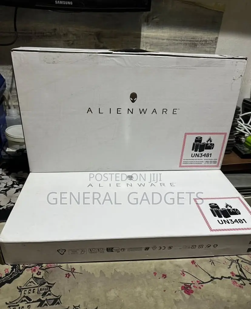New Laptop Alienware M15 R3 16GB Intel Core Ultra 7 SSD 1T