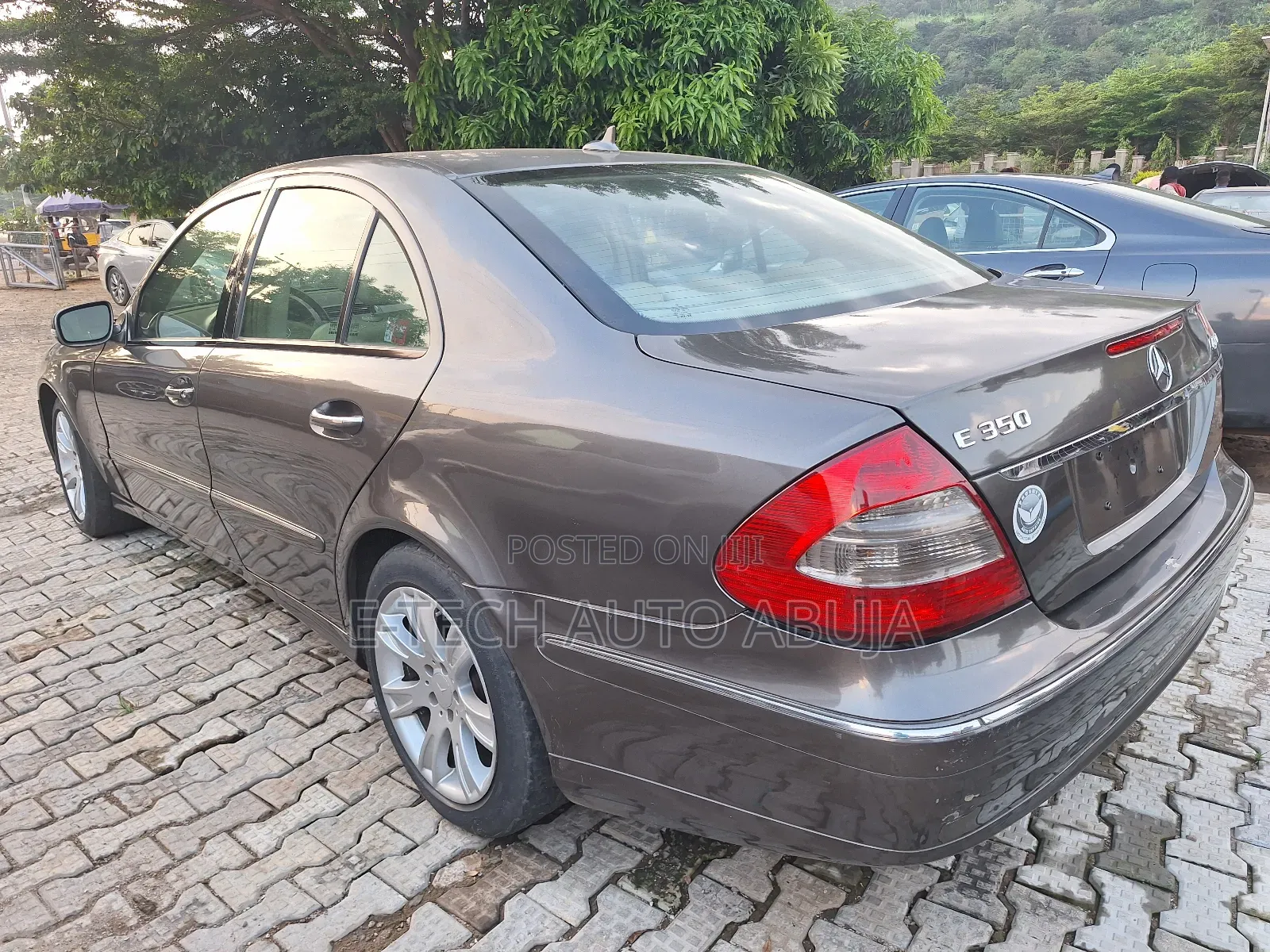 Mercedes-Benz E350 Base 4Matic Sedan AWD (3.5L 6cyl 5A) 2009 Gray