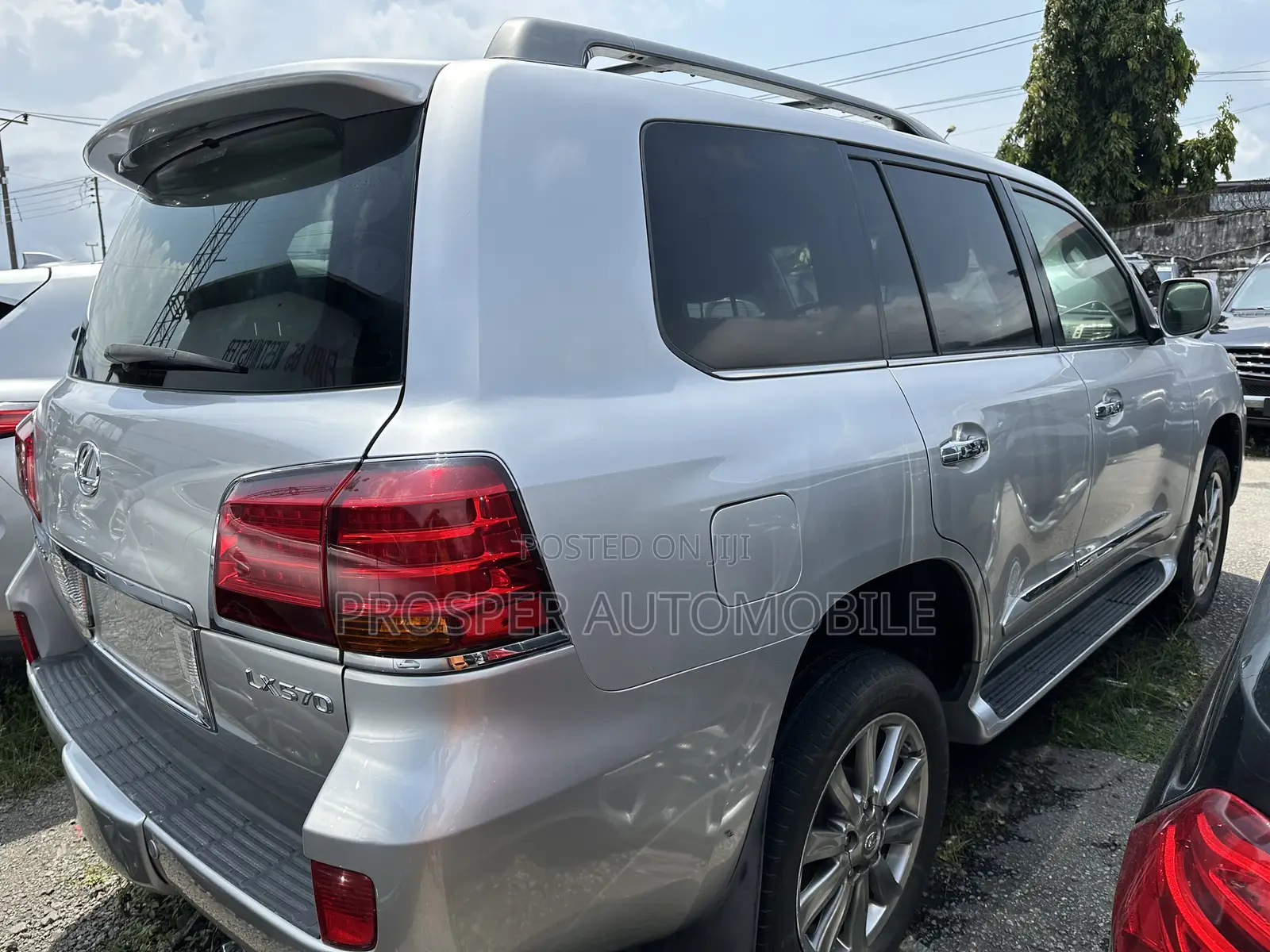 Lexus LX 570 2009 Silver