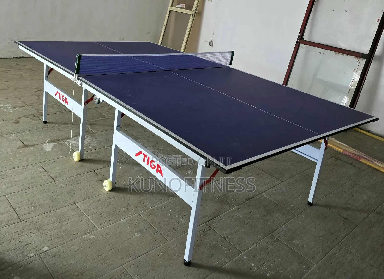 Luxury Stiga Indoor Ping Pong Table - Best for Gifts