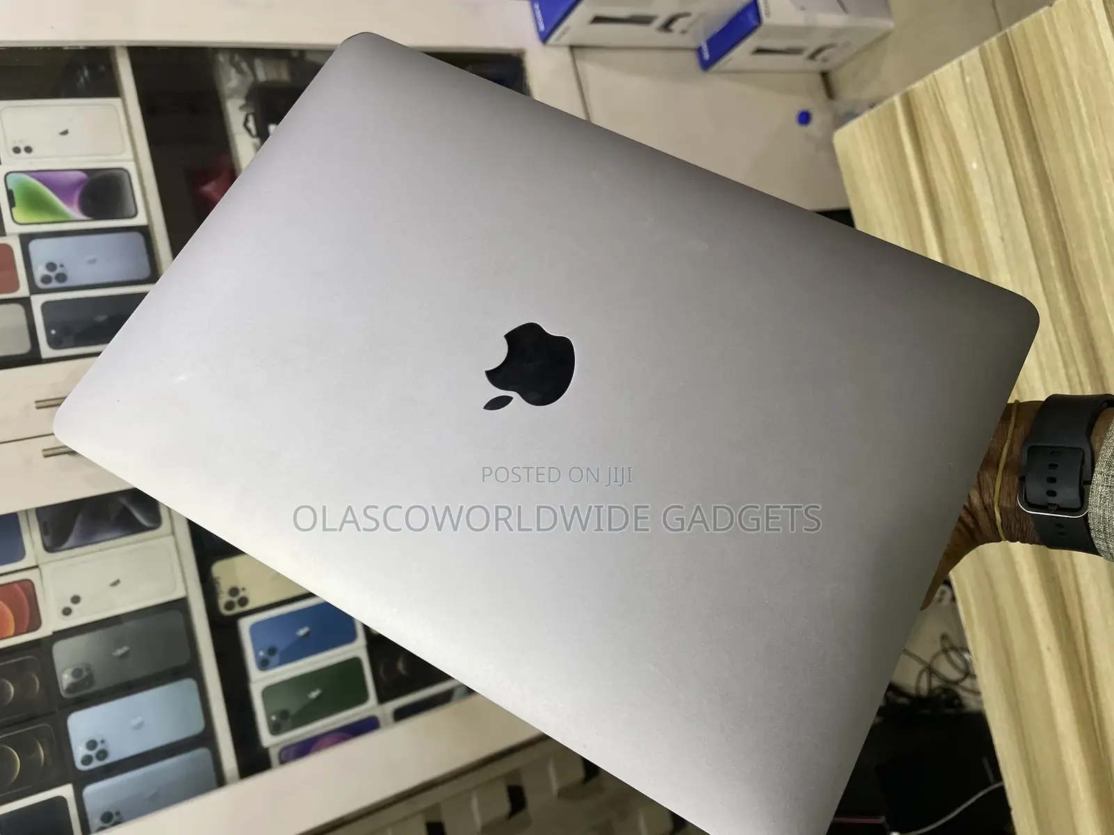 Laptop Apple MacBook Pro 2020 M1 8GB Apple M1 SSD 256GB