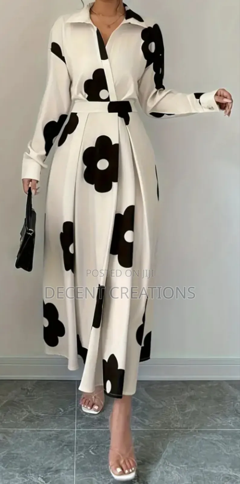 Mid - Year Promo: New White Gown With Bold Flower Designs. Size Xl.