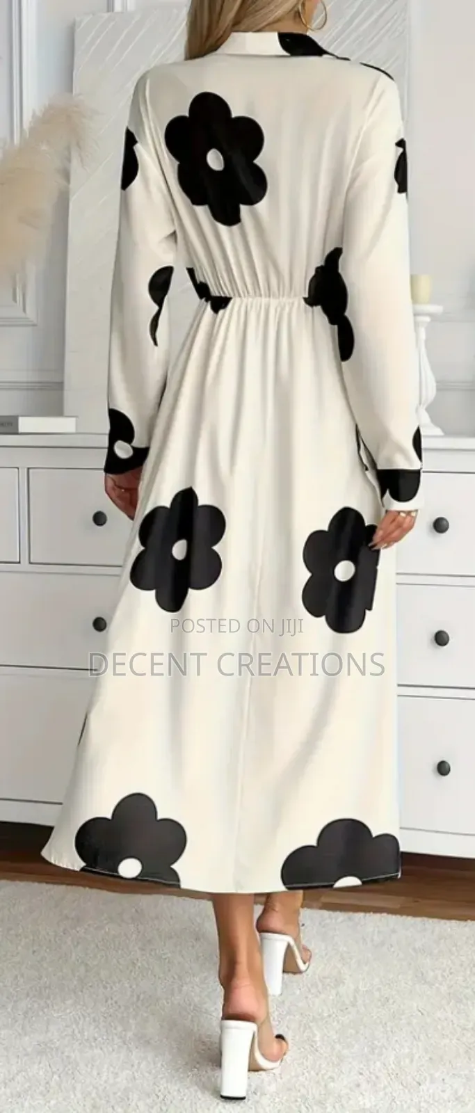 Mid - Year Promo: New White Gown With Bold Flower Designs. Size Xl.