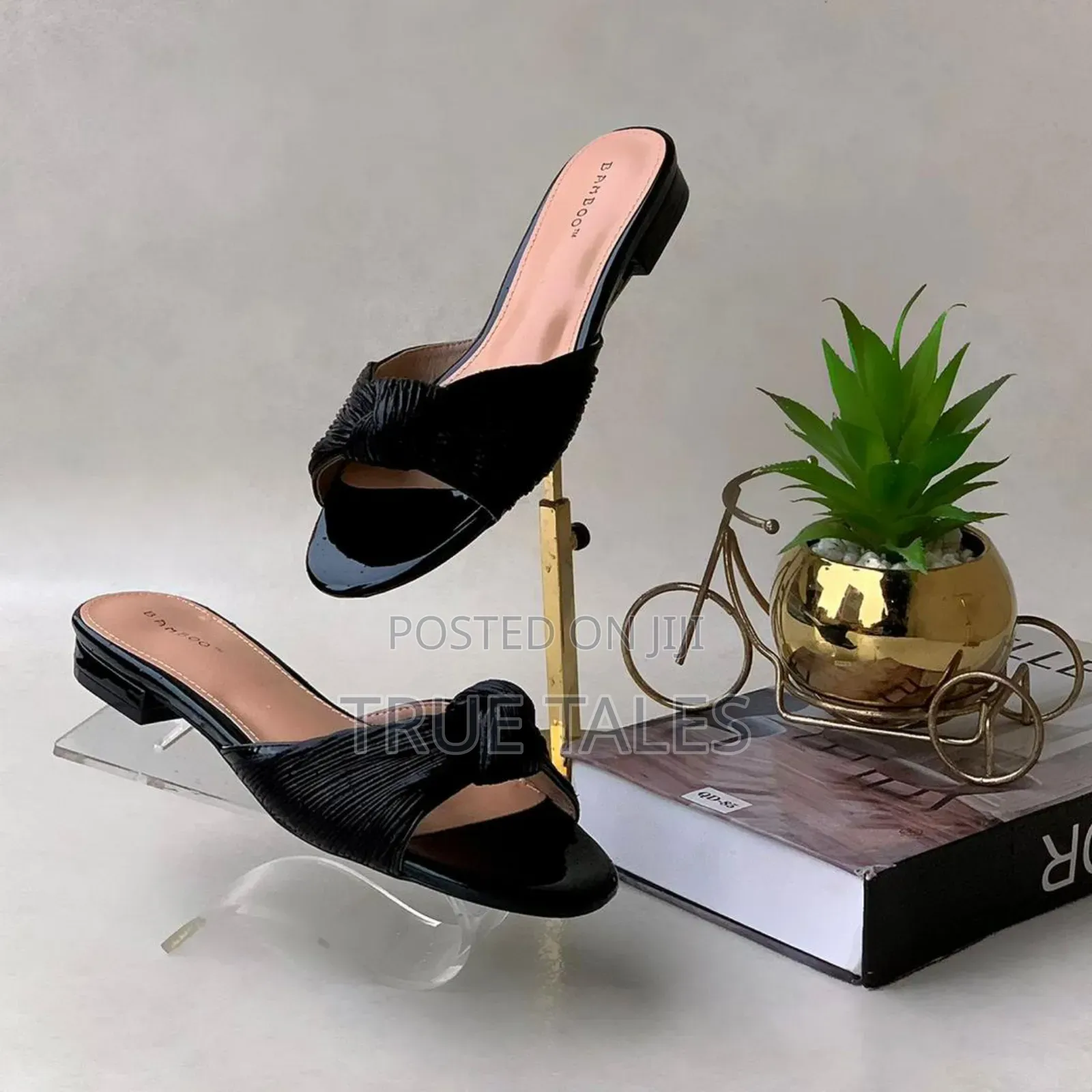 Women's Simple And Classy Knotted Top Flat Slippers.  Sizes 38-44