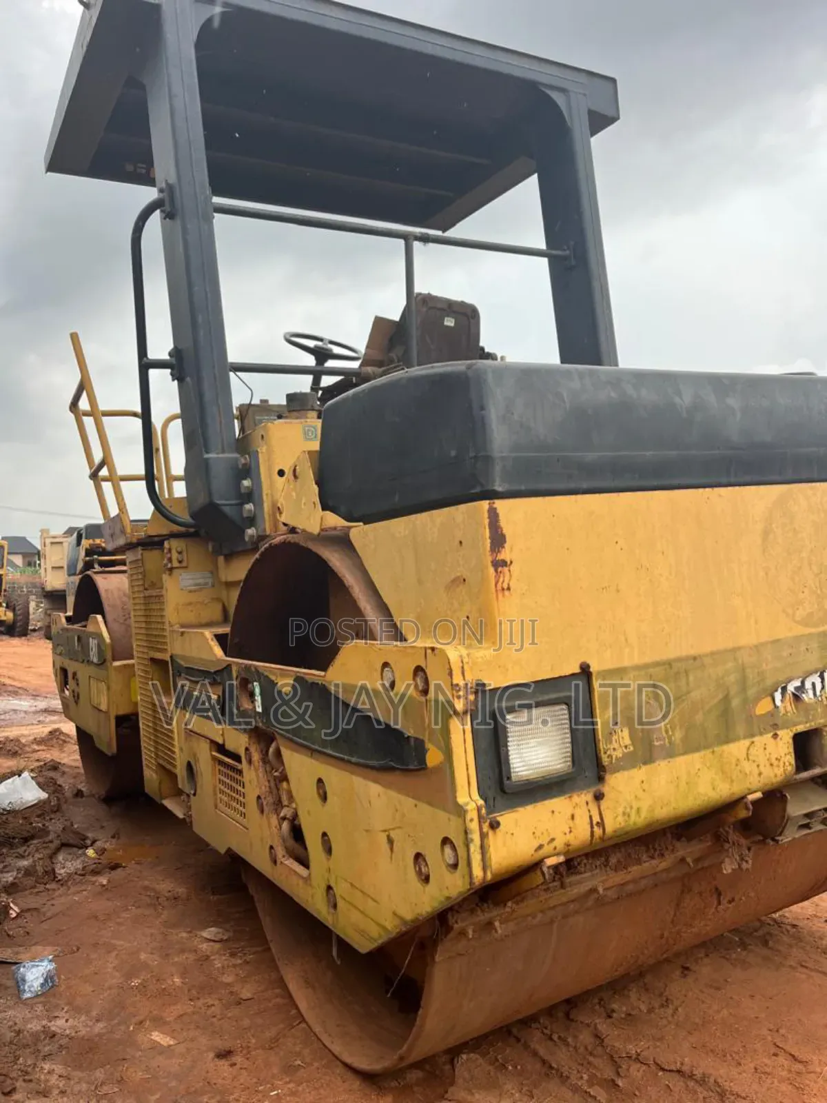 Cat Asphalt Compactor Drum to Drum Roller Cb 534 - Foreign Use