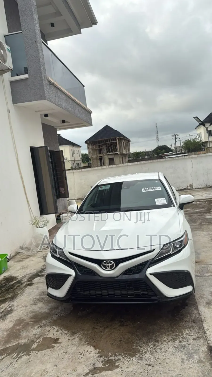 Toyota Camry SE 2022 White