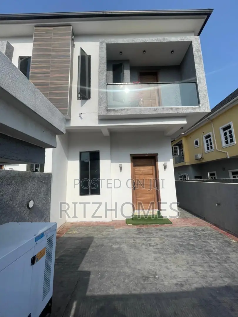 Furnished 4bdrm Duplex in Chevron for sale