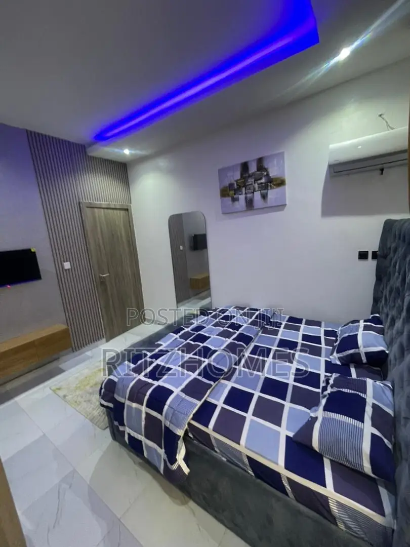 Furnished 4bdrm Duplex in Chevron for sale