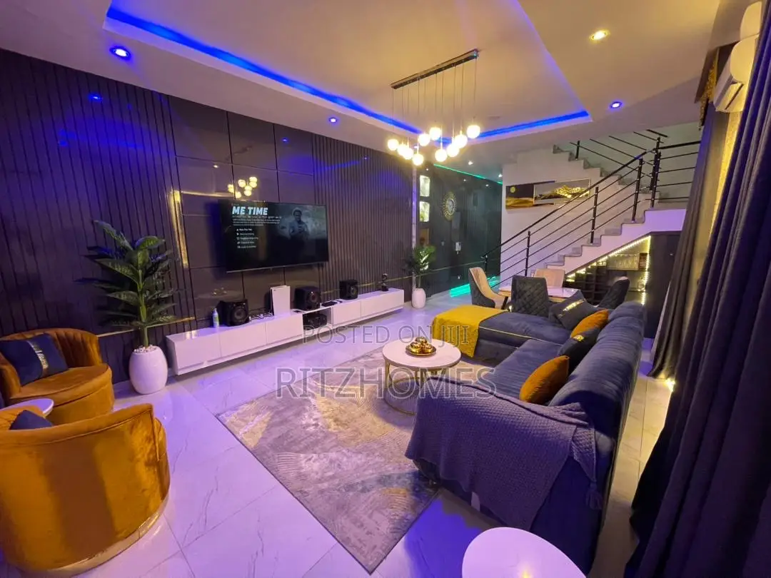 Furnished 4bdrm Duplex in Chevron for sale