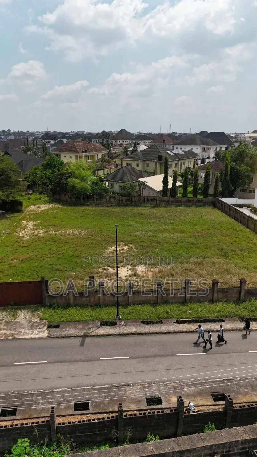 1800sqm for Sale Kolapo Ishola Gra, Ibadan 
-400m