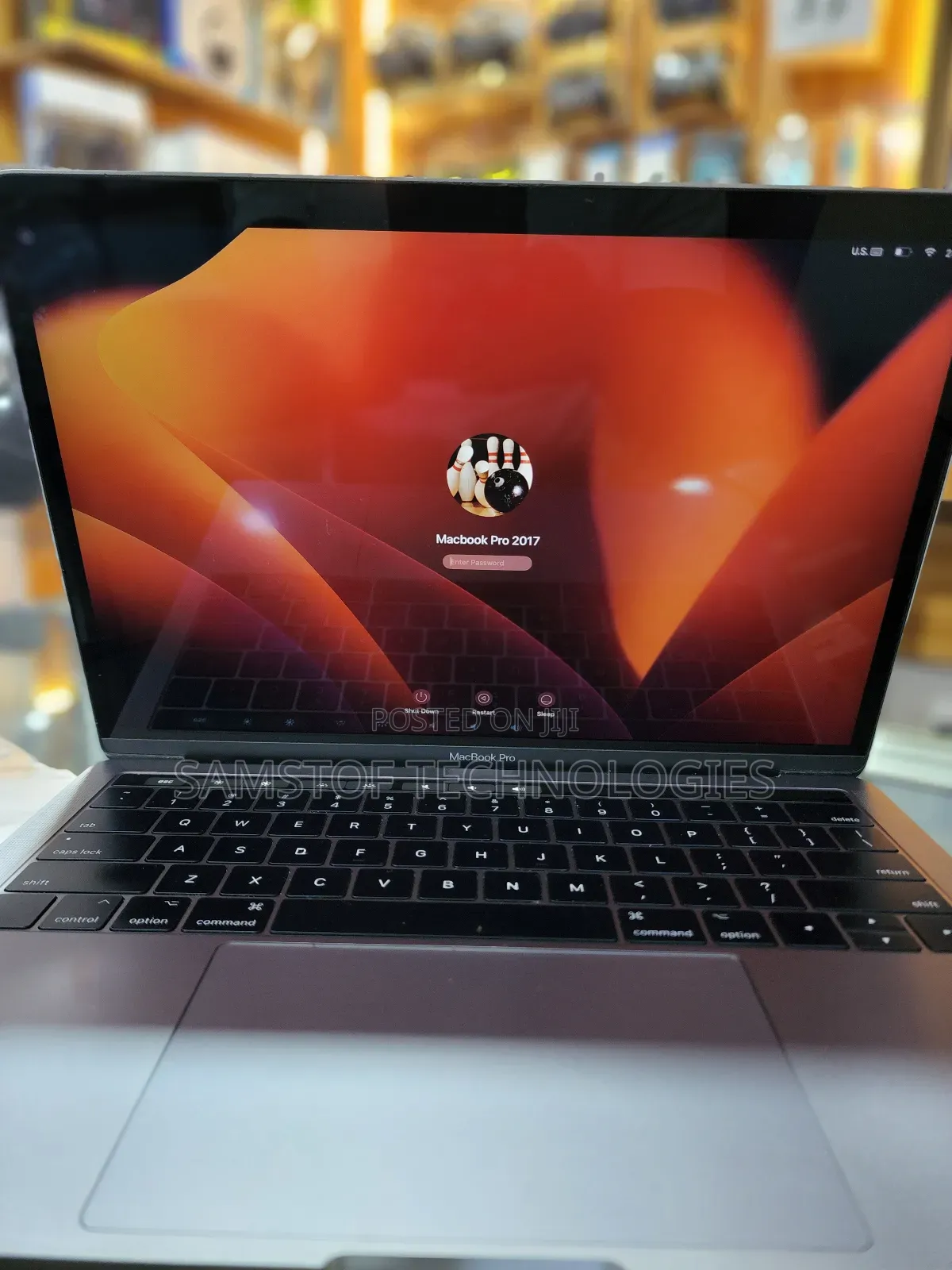 Laptop Apple MacBook Pro 2017 16GB Intel Core i7 SSD 512GB