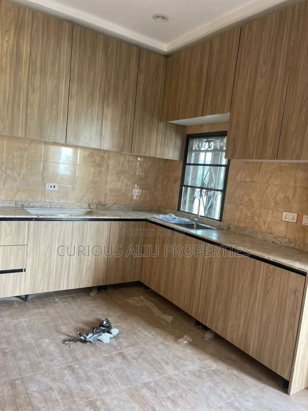 3bdrm Block of Flats in Jahi for rent