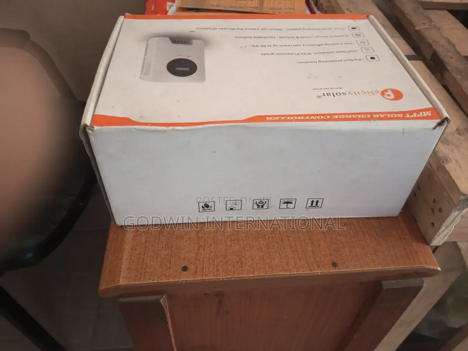 Felicity Charge Controller MPPT 150am