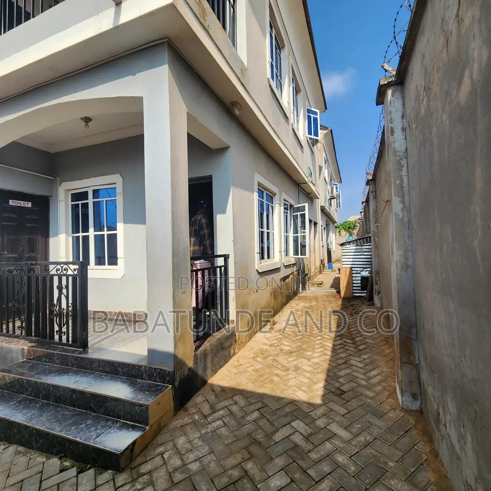 3bdrm Block of Flats in Ibadan for sale