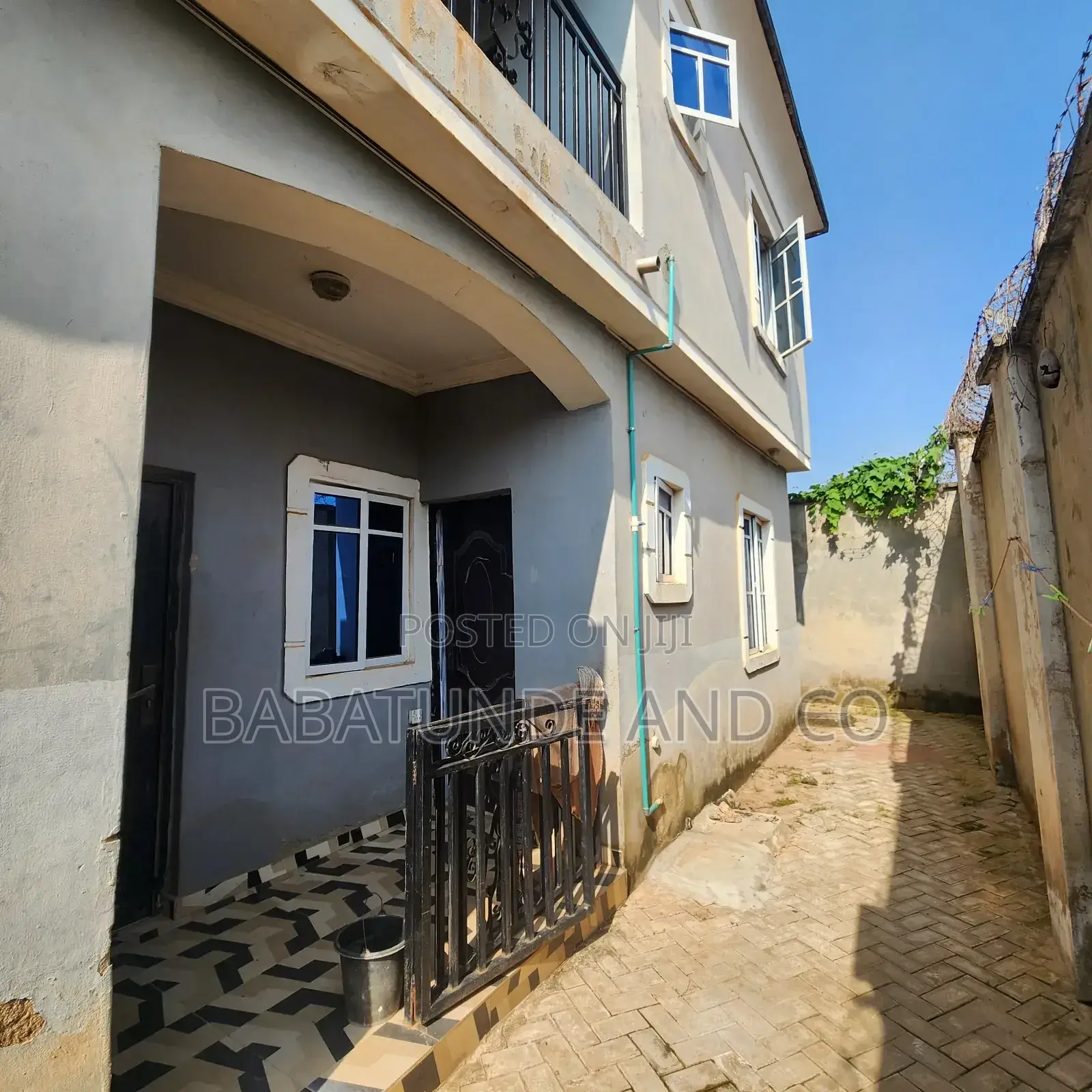 3bdrm Block of Flats in Ibadan for sale