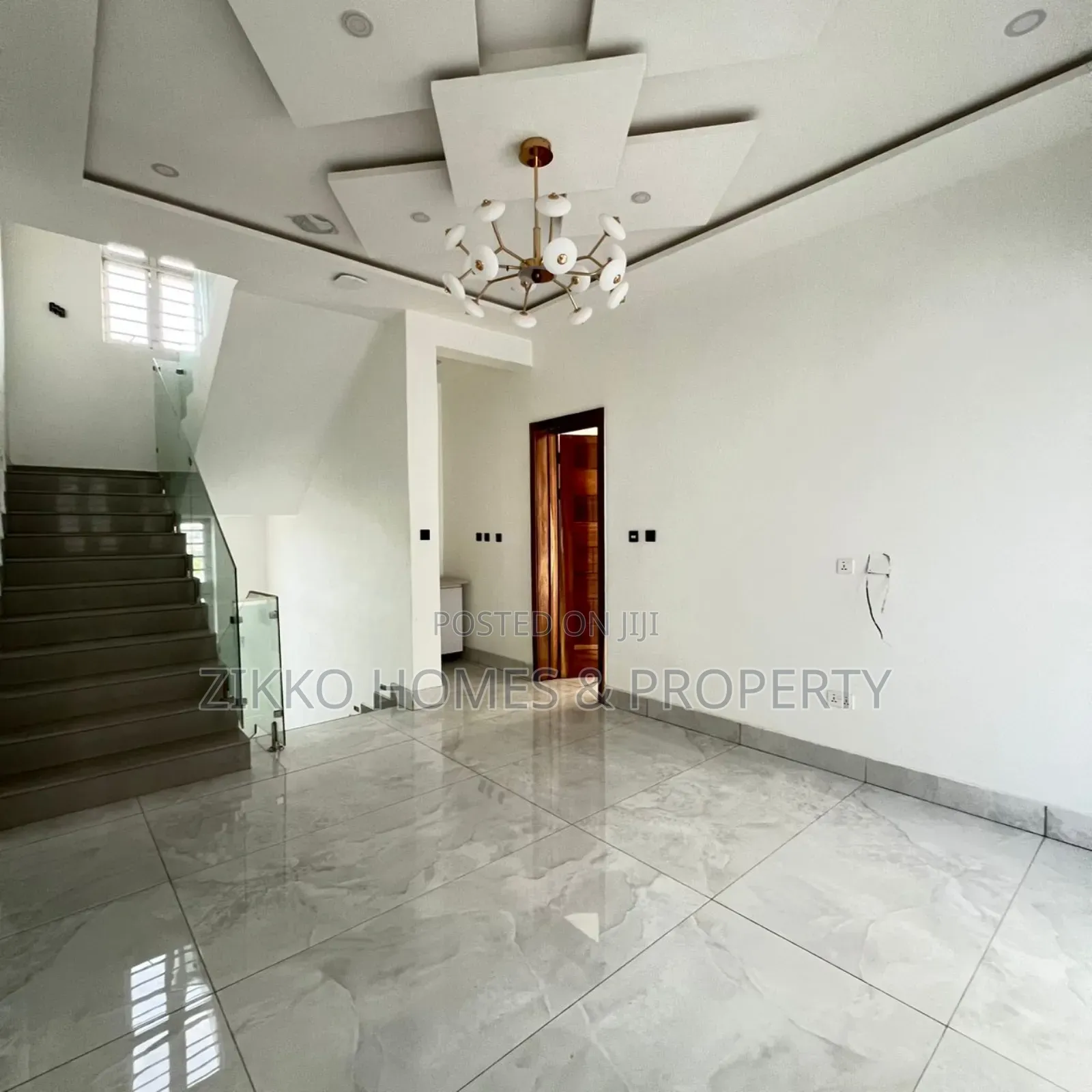5bdrm Duplex in Ikota, Lekki for sale