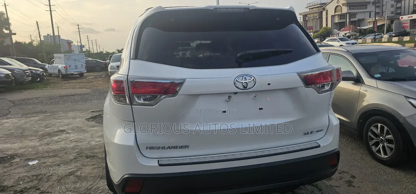 Toyota Highlander XLE V6 4x2 (3.5L 6cyl 6A) 2016 White