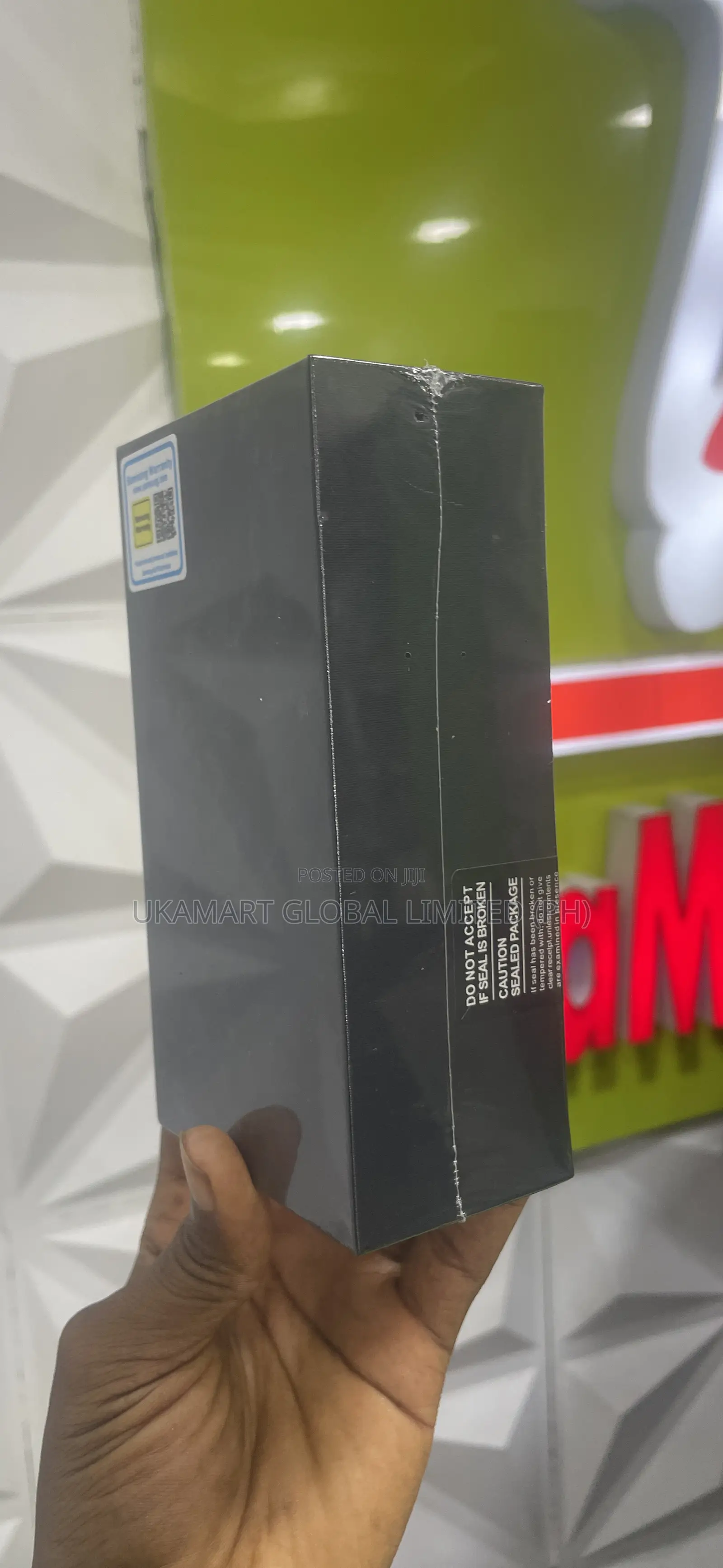 New Samsung Galaxy S10e 128 GB Orange