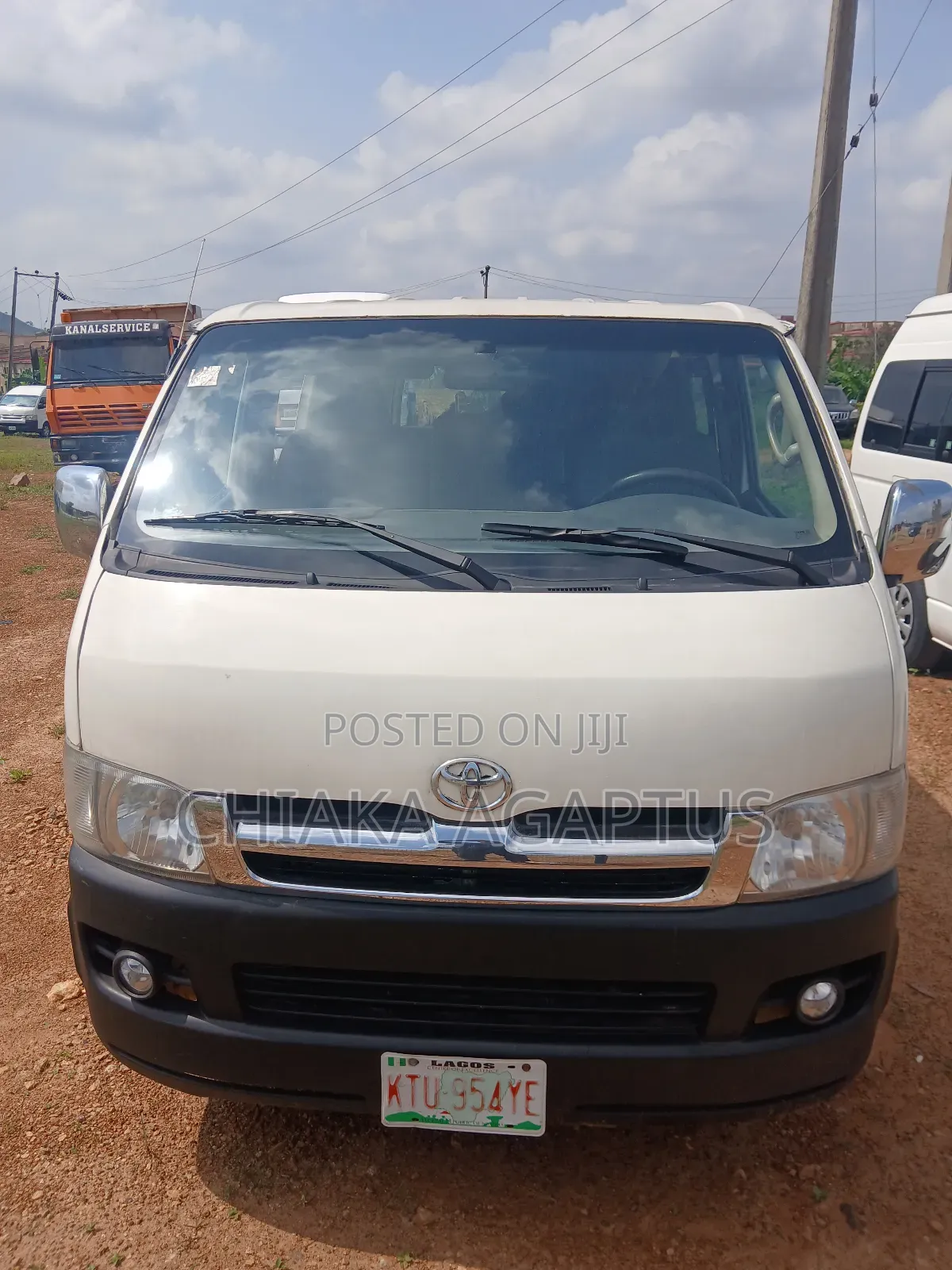 Toyota HiAce 2010 White