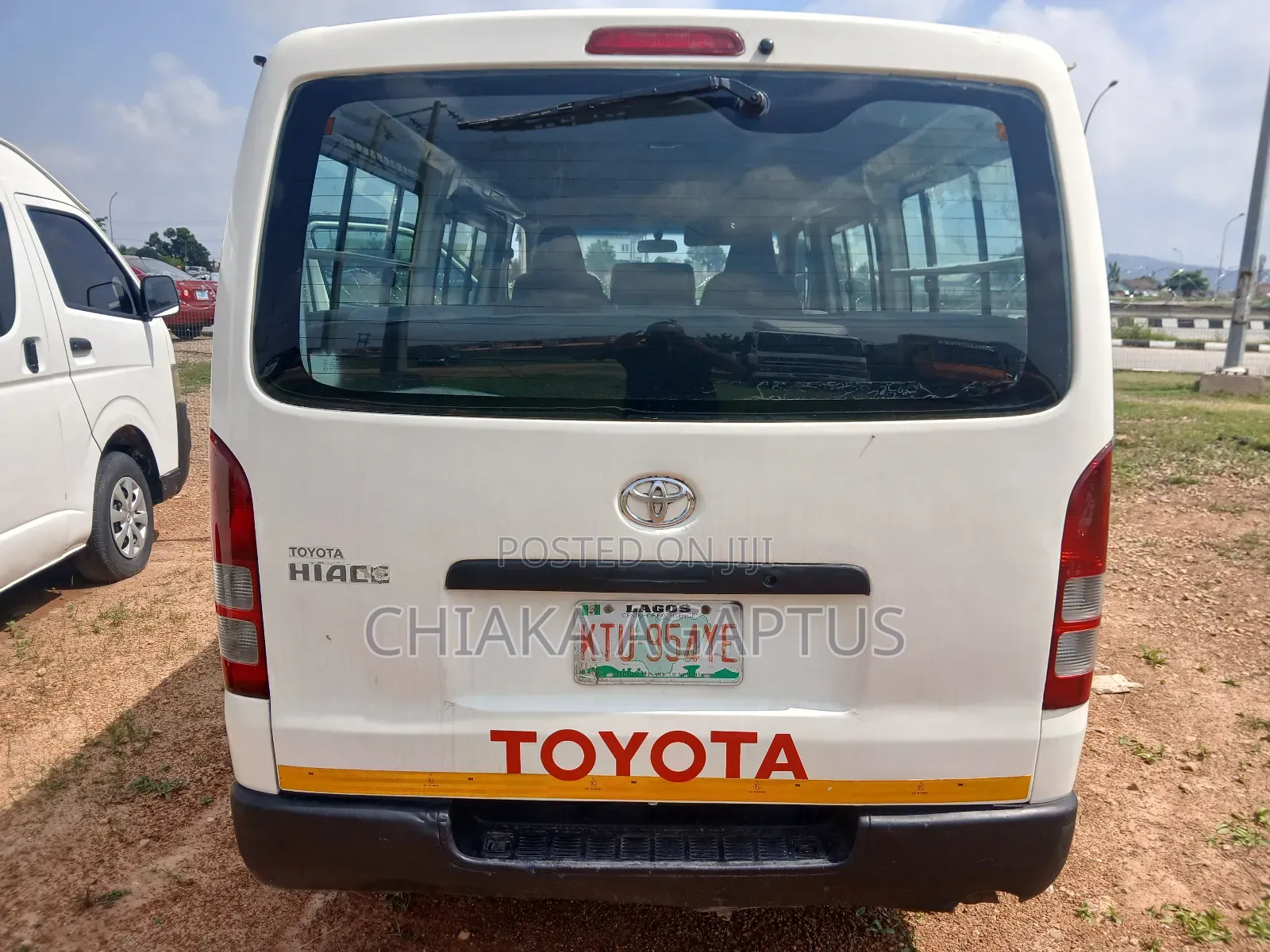 Toyota HiAce 2010 White