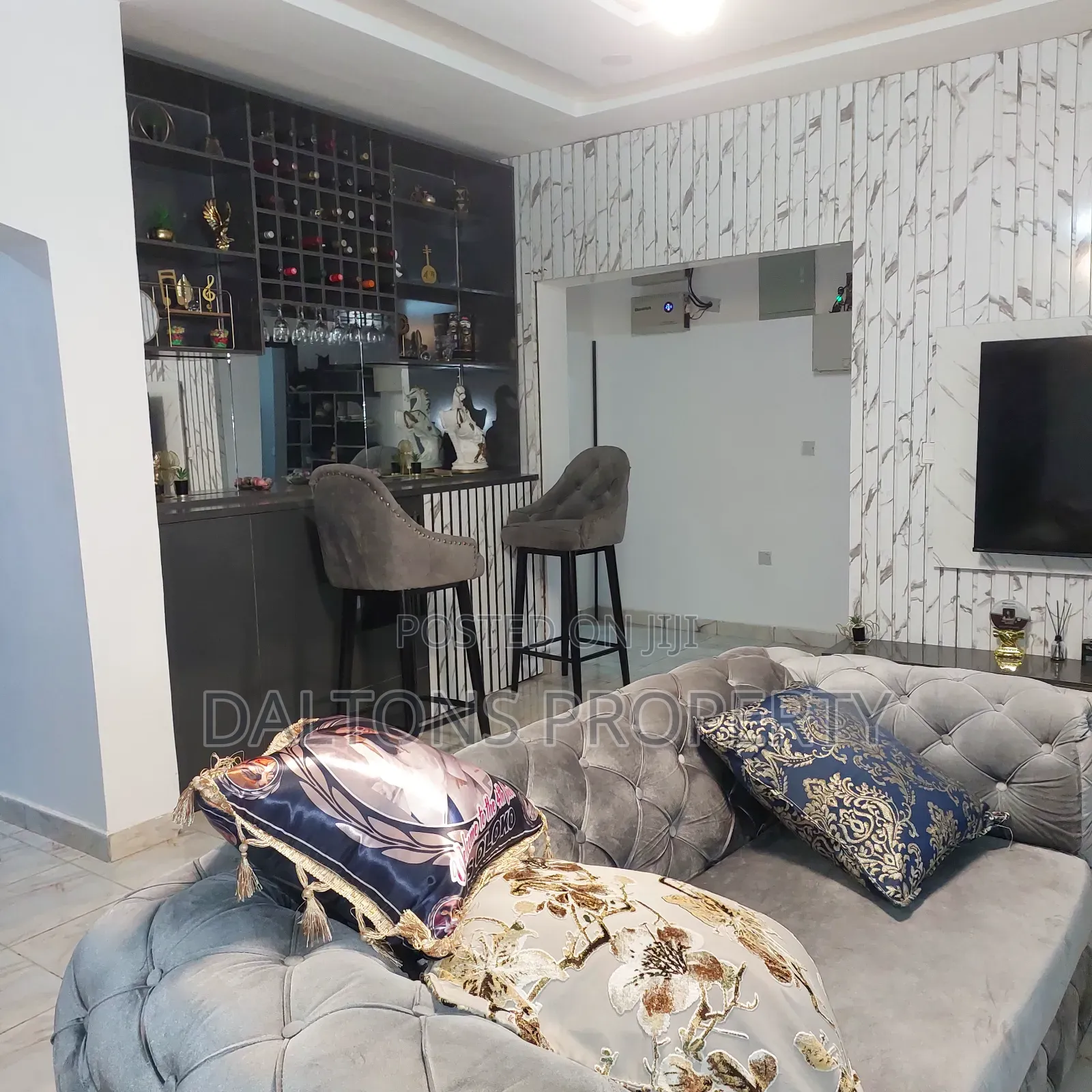 Furnished 4bdrm Bungalow in Mini Estate, Lugbe District for sale