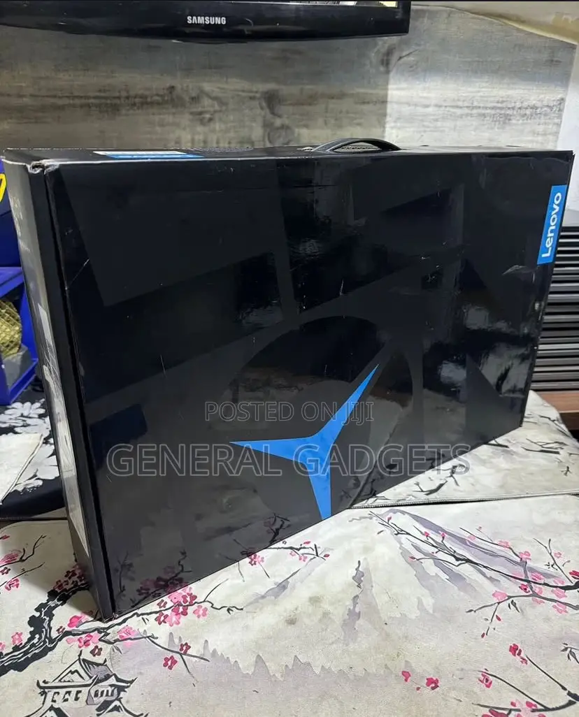 Laptop Lenovo Legion 5 32GB AMD Ryzen 5 SSD 1T