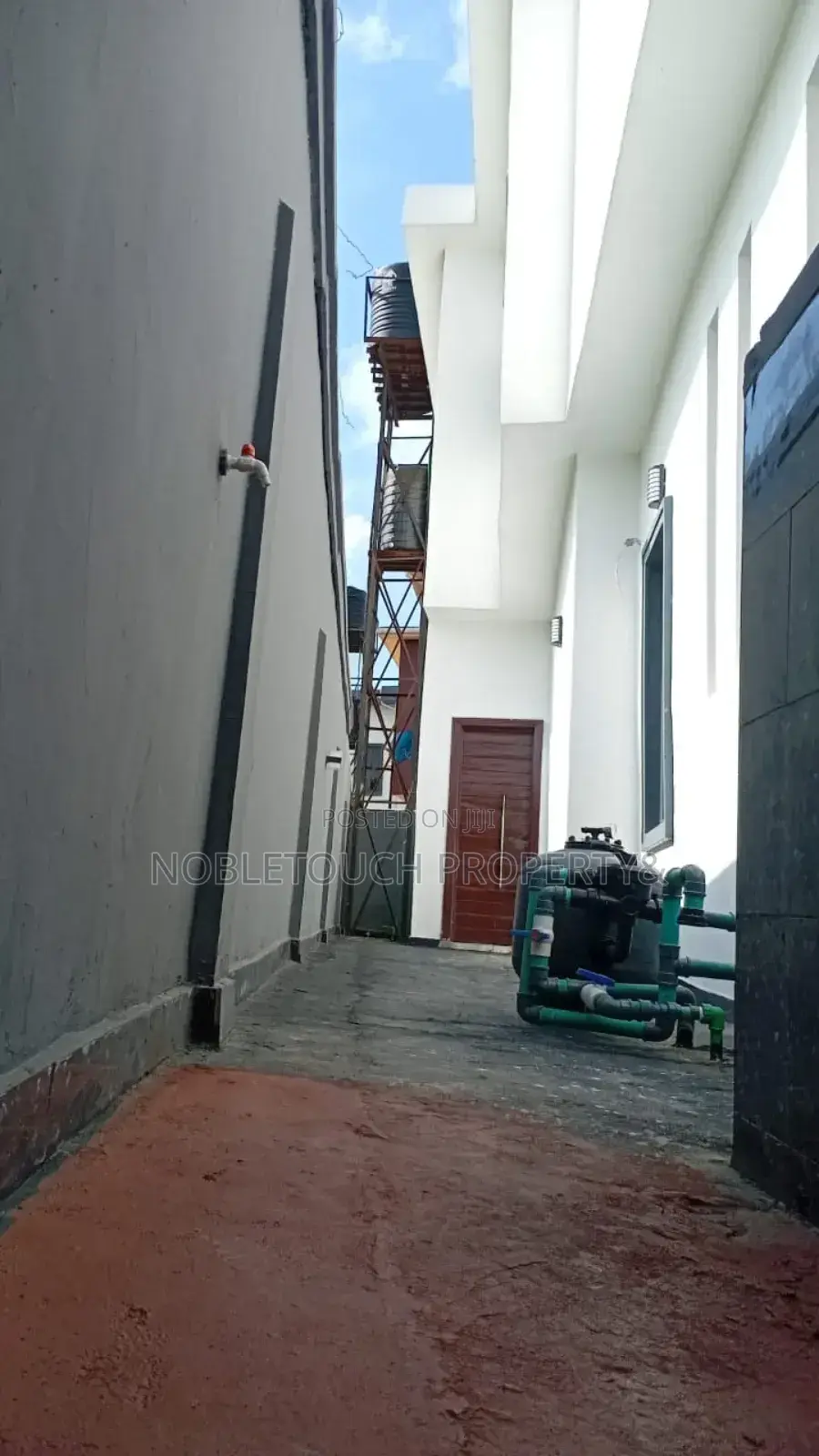5bdrm Duplex in Lekki for sale