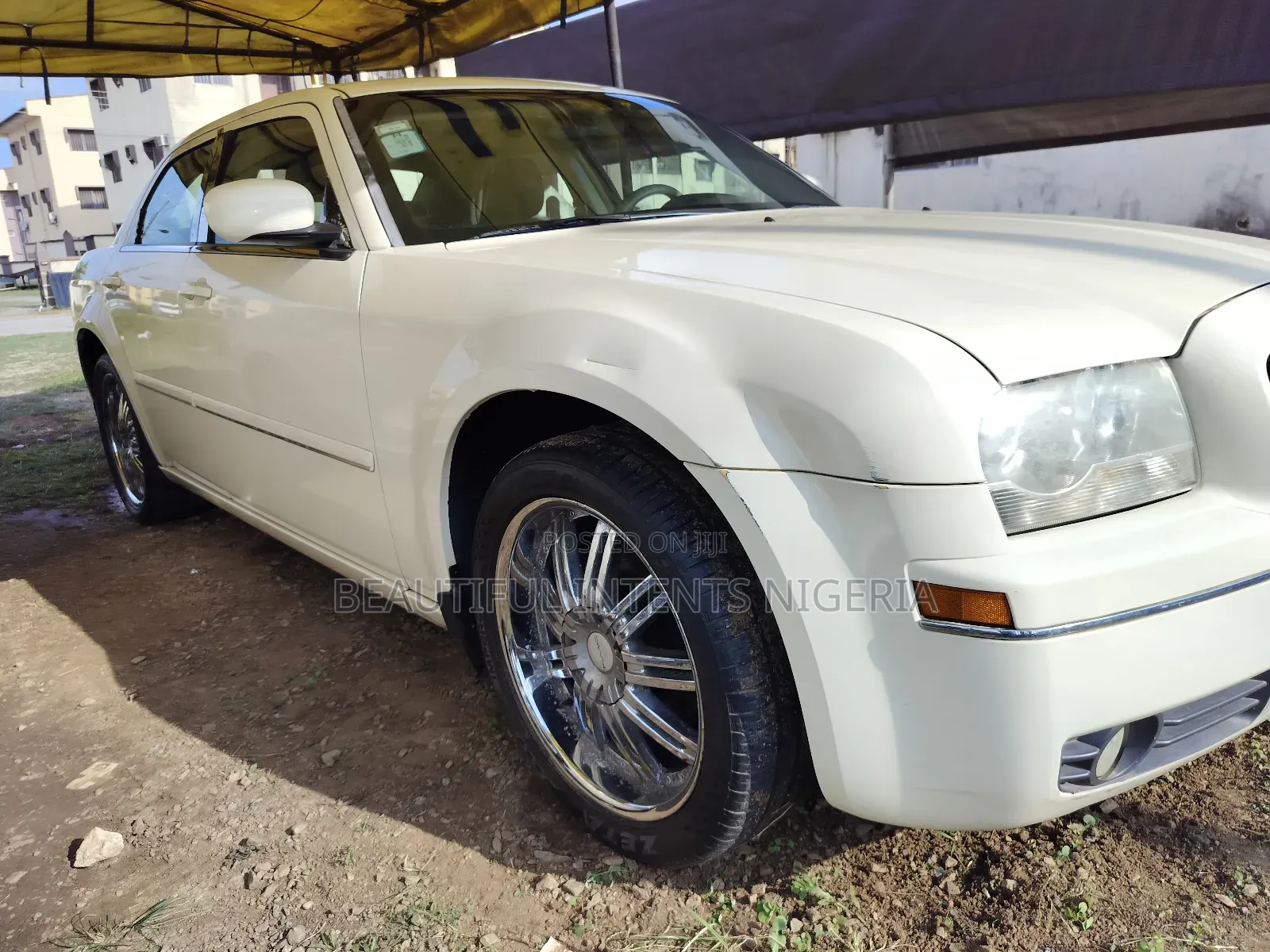 Chrysler 300 300C AWD 2005 White