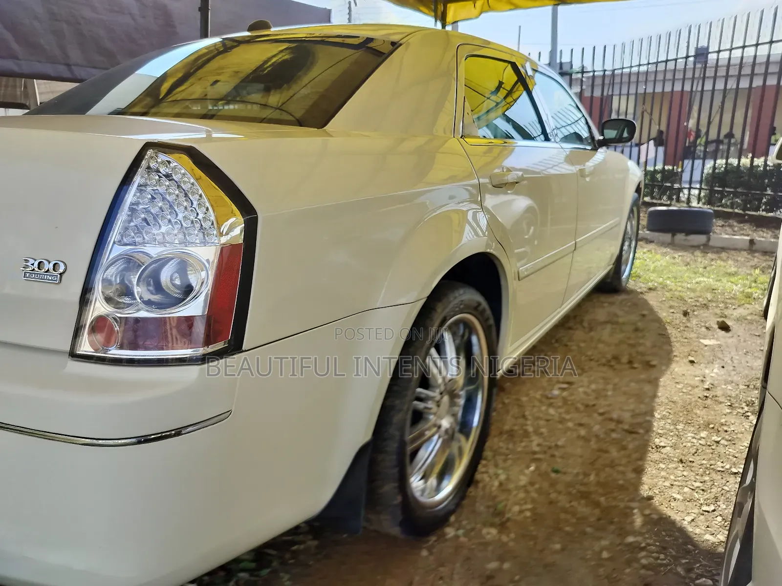 Chrysler 300 300C AWD 2005 White