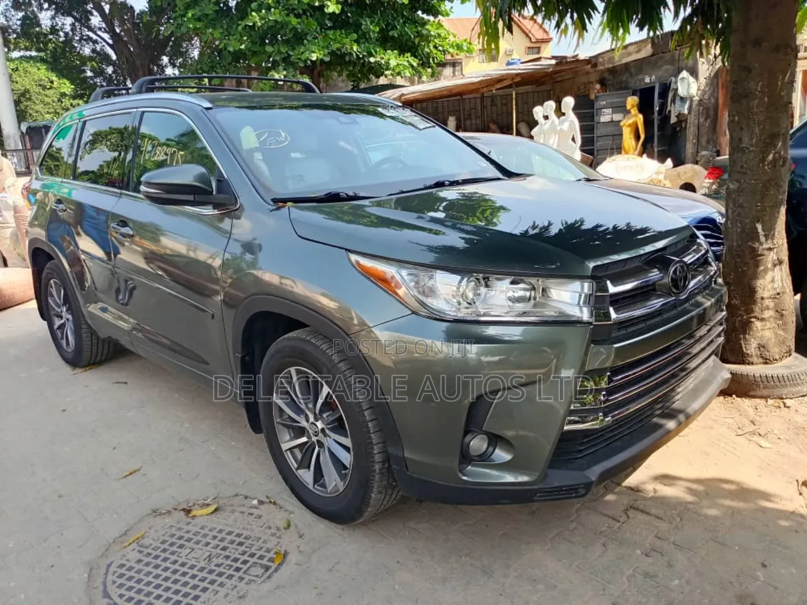 Toyota Highlander XLE 4x2 V6 (3.5L 6cyl 8A) 2017 Green
