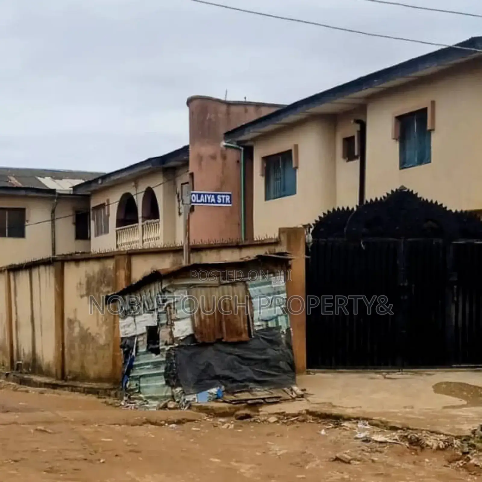 3bdrm Block of Flats in Governors Road, Iseri Olofin for sale