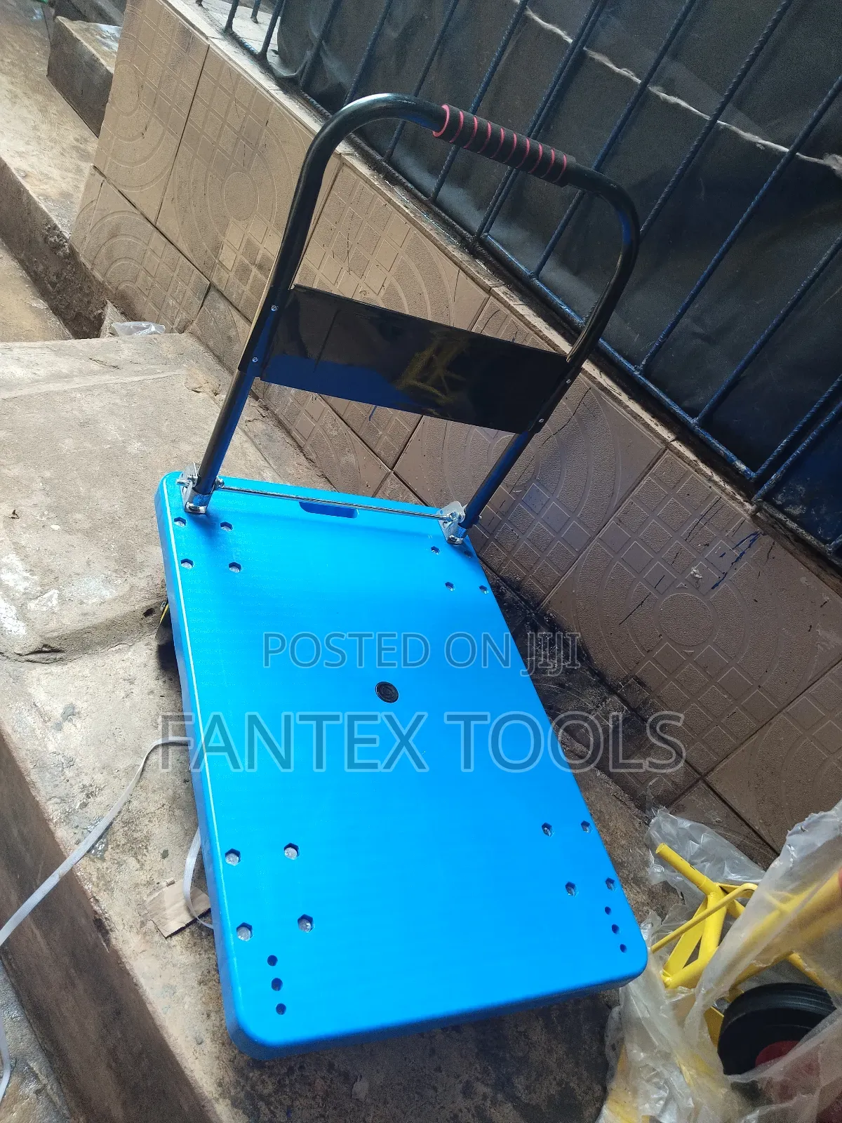 300 Kg Flat Trolly ( Plastic Body).