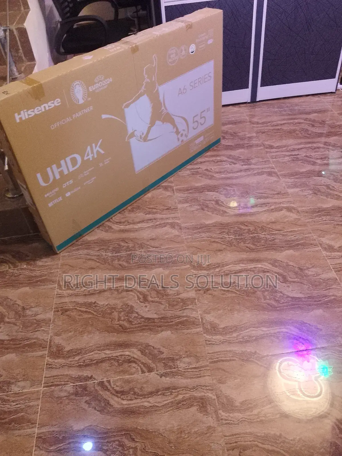 Hisense 55-Inch Smart Tv: Crystal Clarity, Modern Elegance
