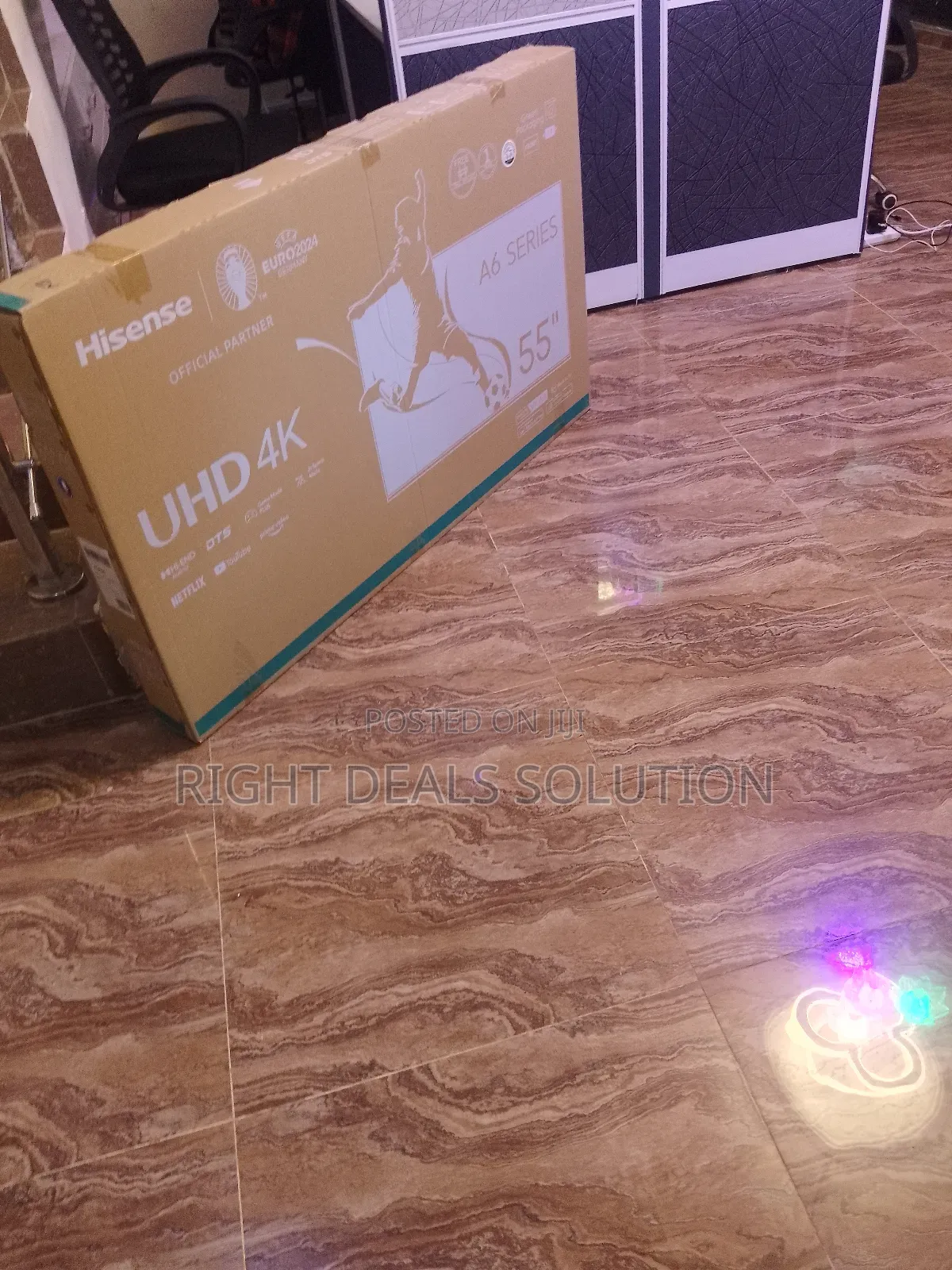 Hisense 55-Inch Uhd Tv: Immersive , Easy Streaming
