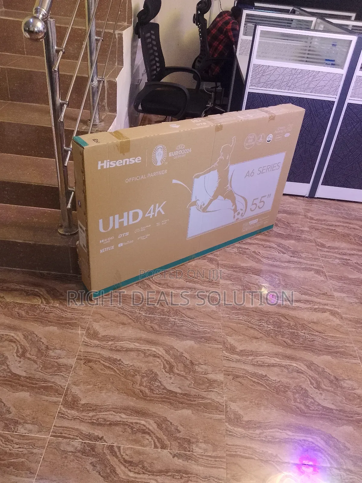 Hisense 55" Tv: Cinematic Color, Smart Control
Hisense 55-Inch