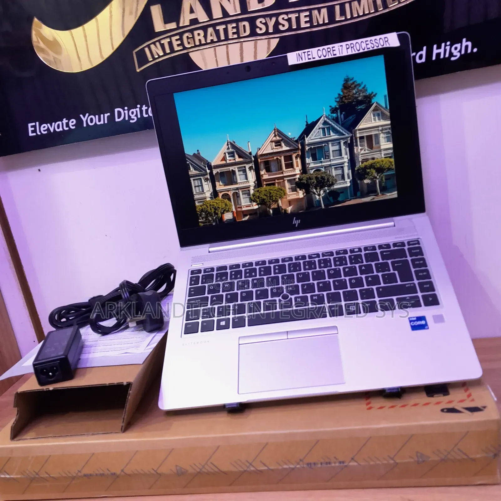 New Laptop HP EliteBook 845 G7 12GB Intel Core I7 SSD 256GB