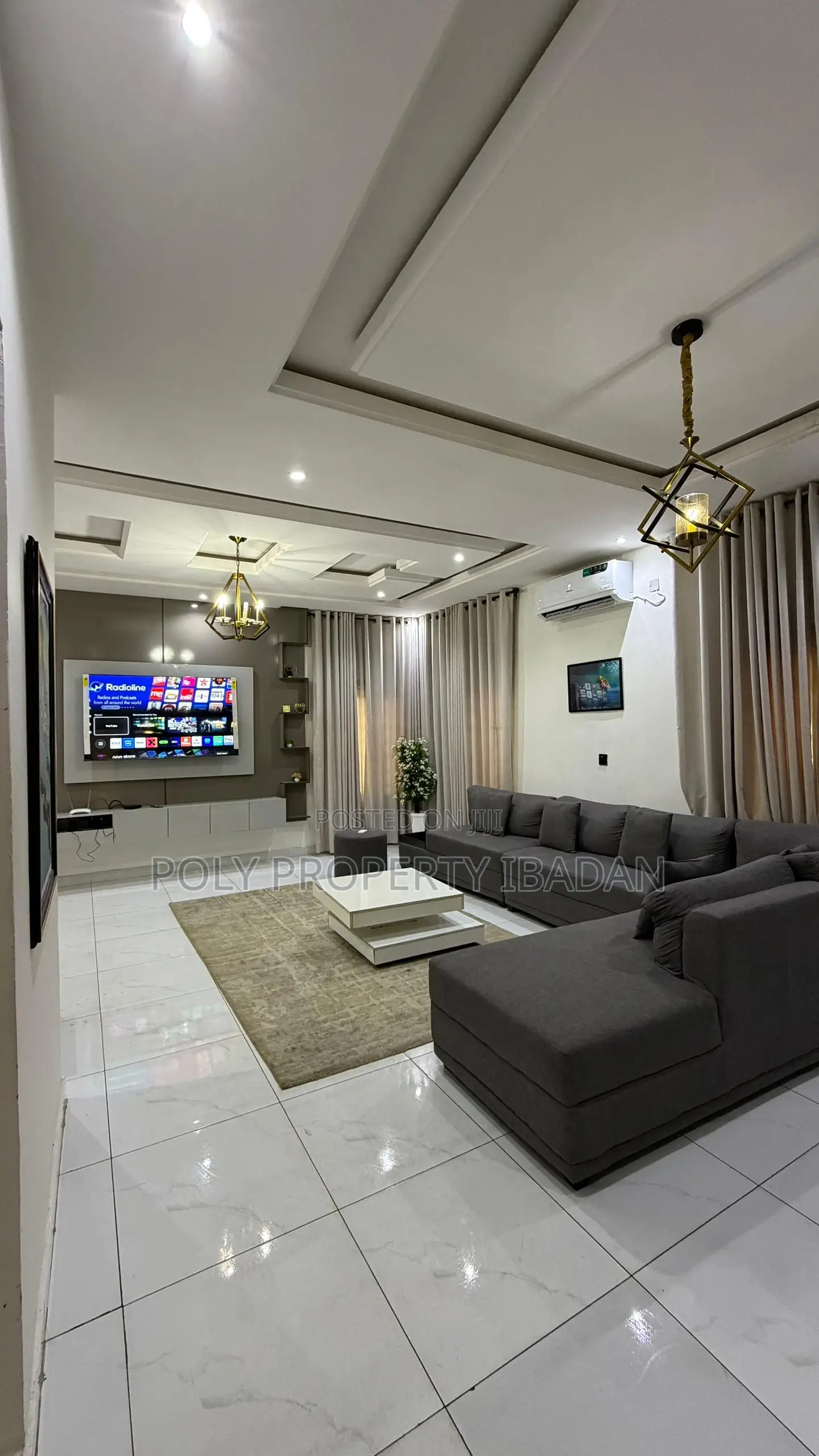 3 Bedroom Shortlet/ Opposite Signature , Jericho Gra