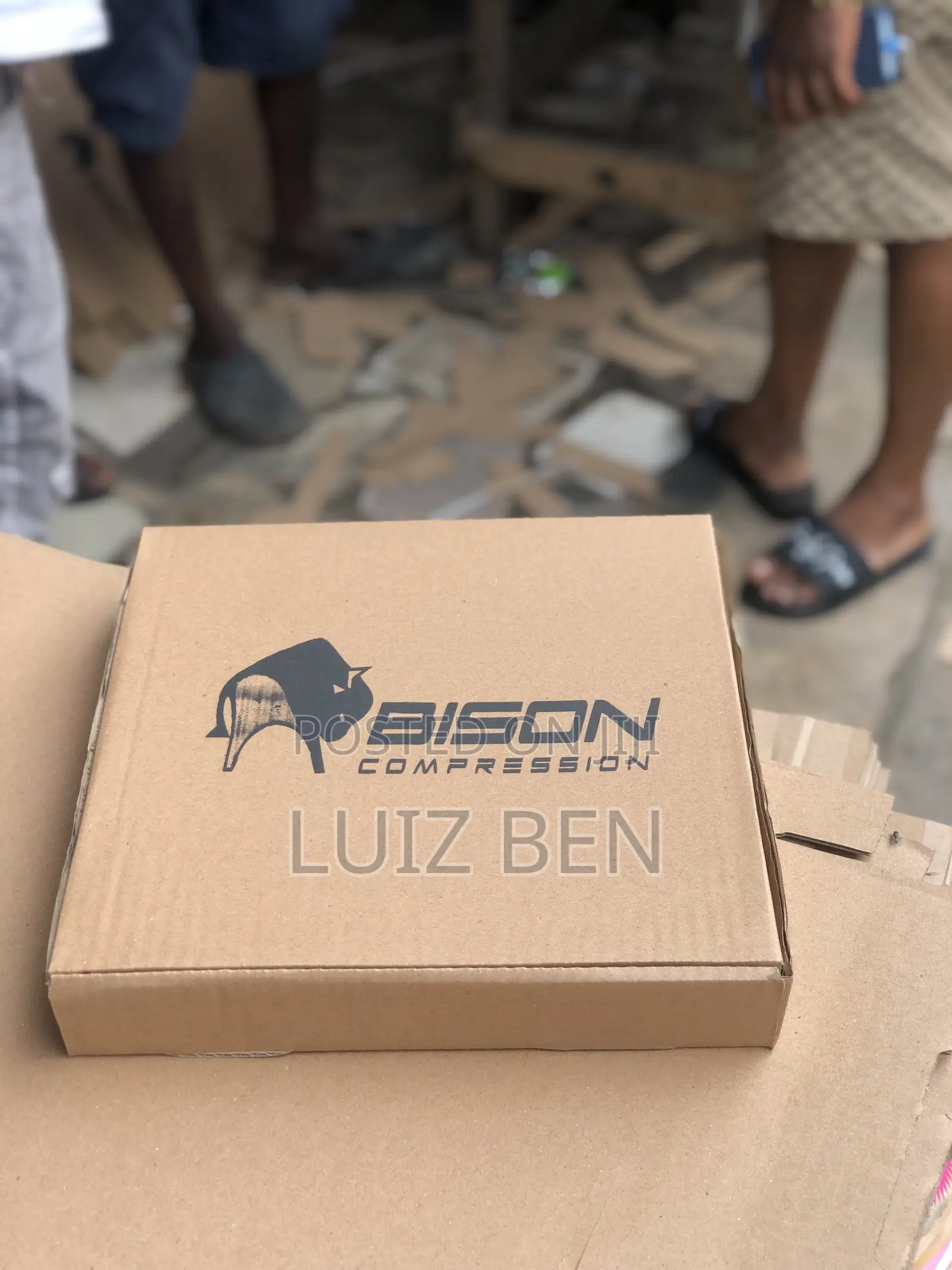 Very Neat and Affordable Size 10 and 15 Pizza Box