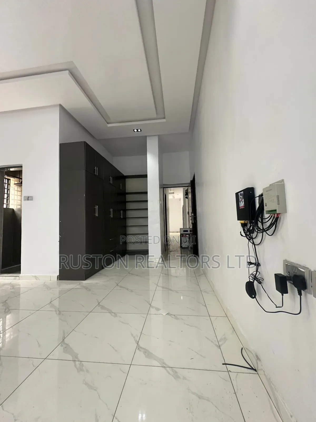4bdrm Bungalow in Idishin for sale