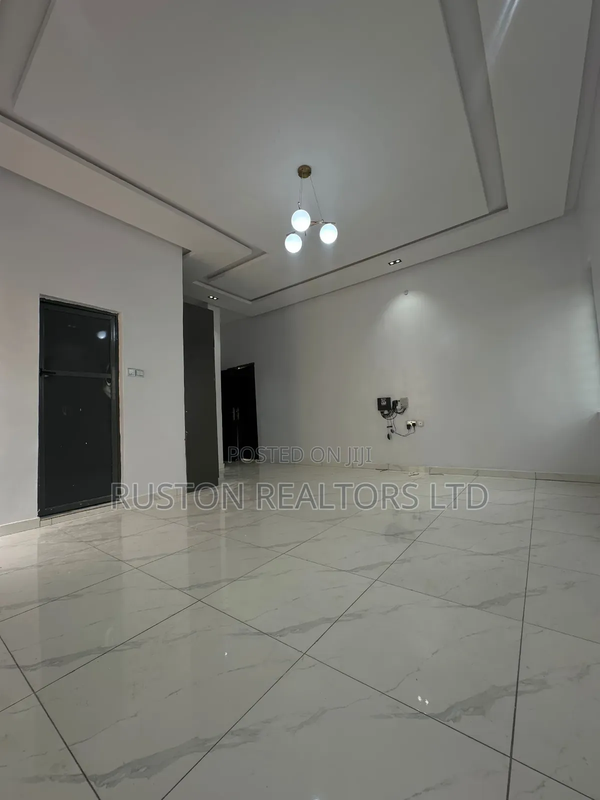 4bdrm Bungalow in Idishin for sale