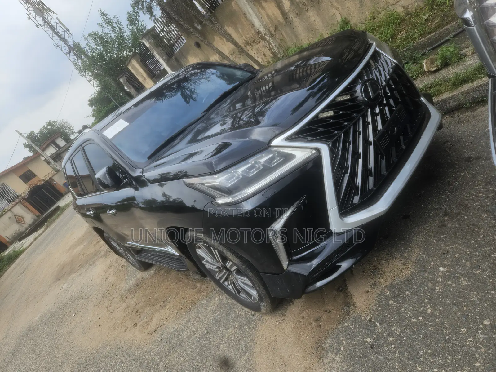 Lexus LX 570 (5 seats) AWD 2016 Black
