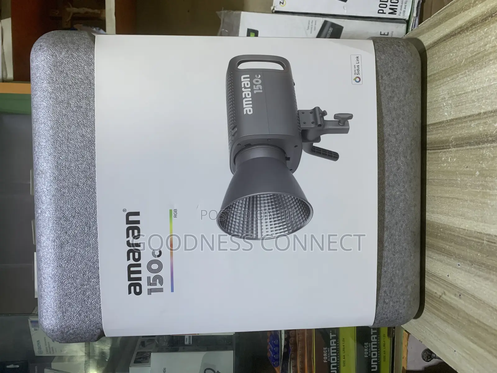 Amaran 150c Rgb Photographic Light
