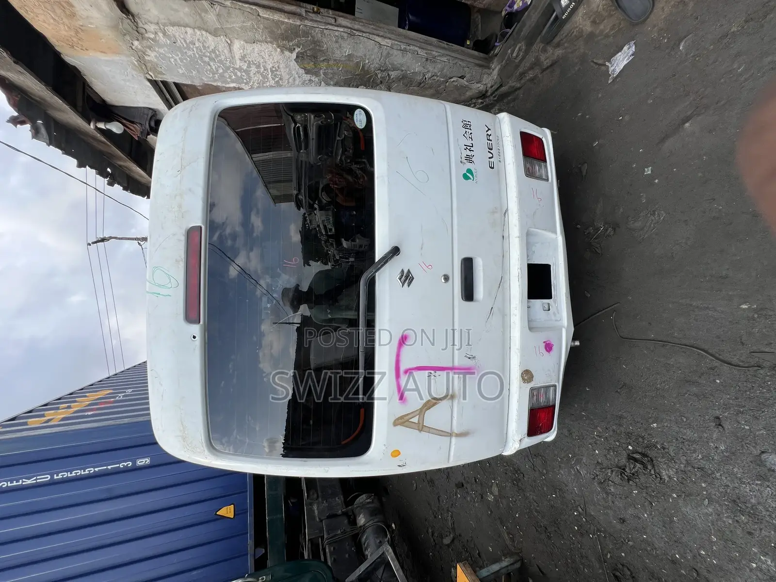 Suzuki Every 2010 White