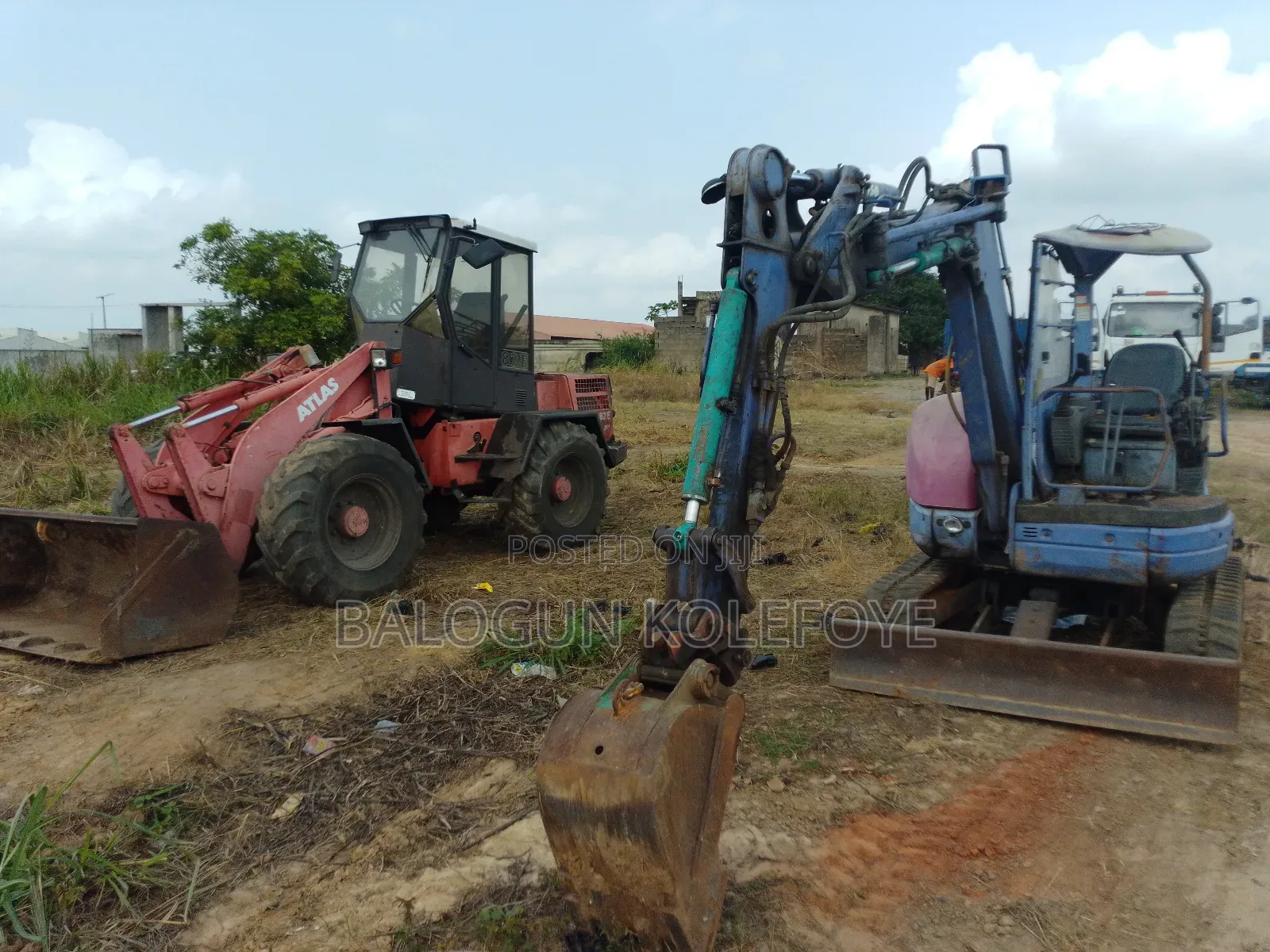 Small Excavator and Payloader for Rent